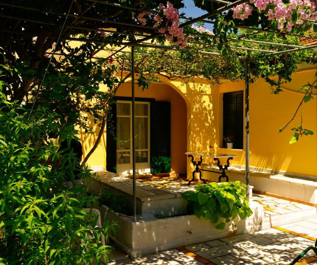 Appartamento House With Garden Near The Sea Agia Efimia Esterno foto