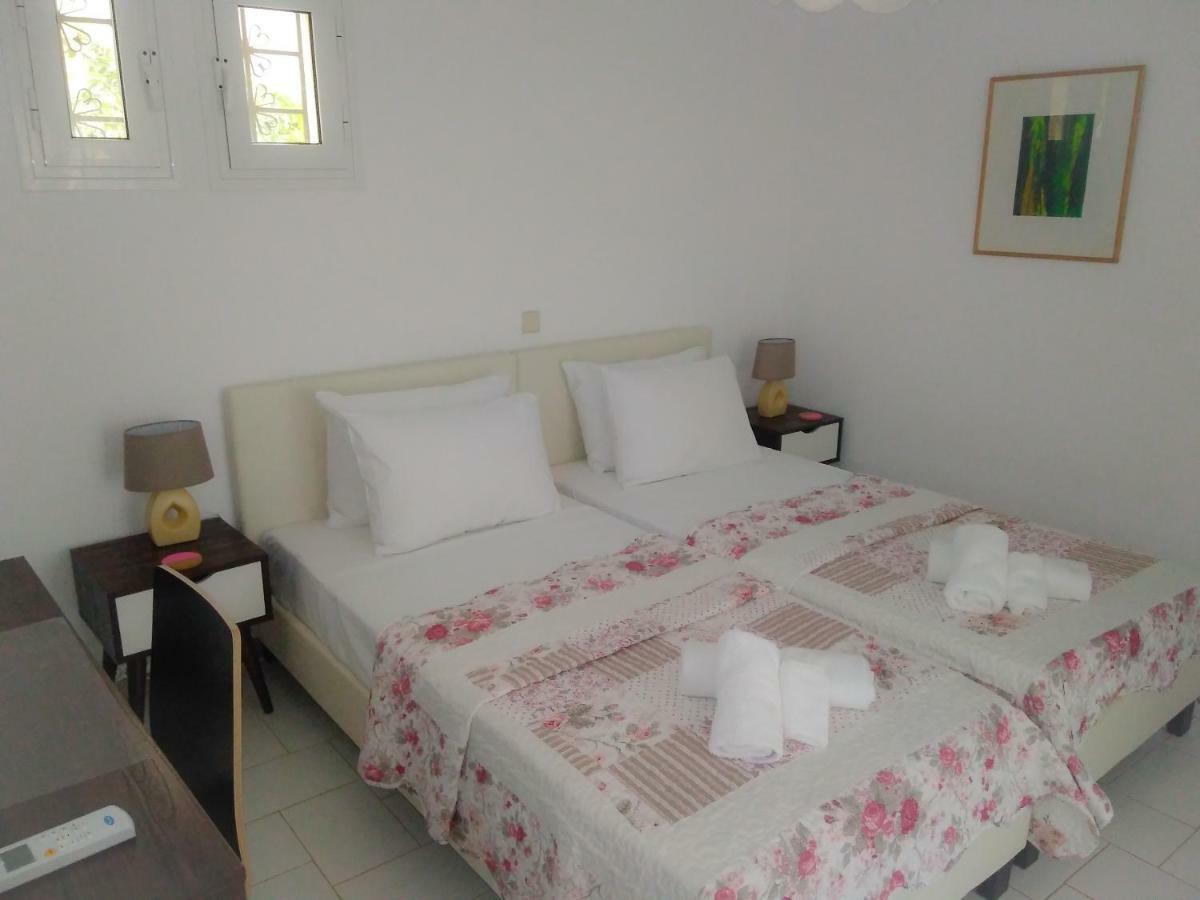 Appartamento House With Garden Near The Sea Agia Efimia Esterno foto