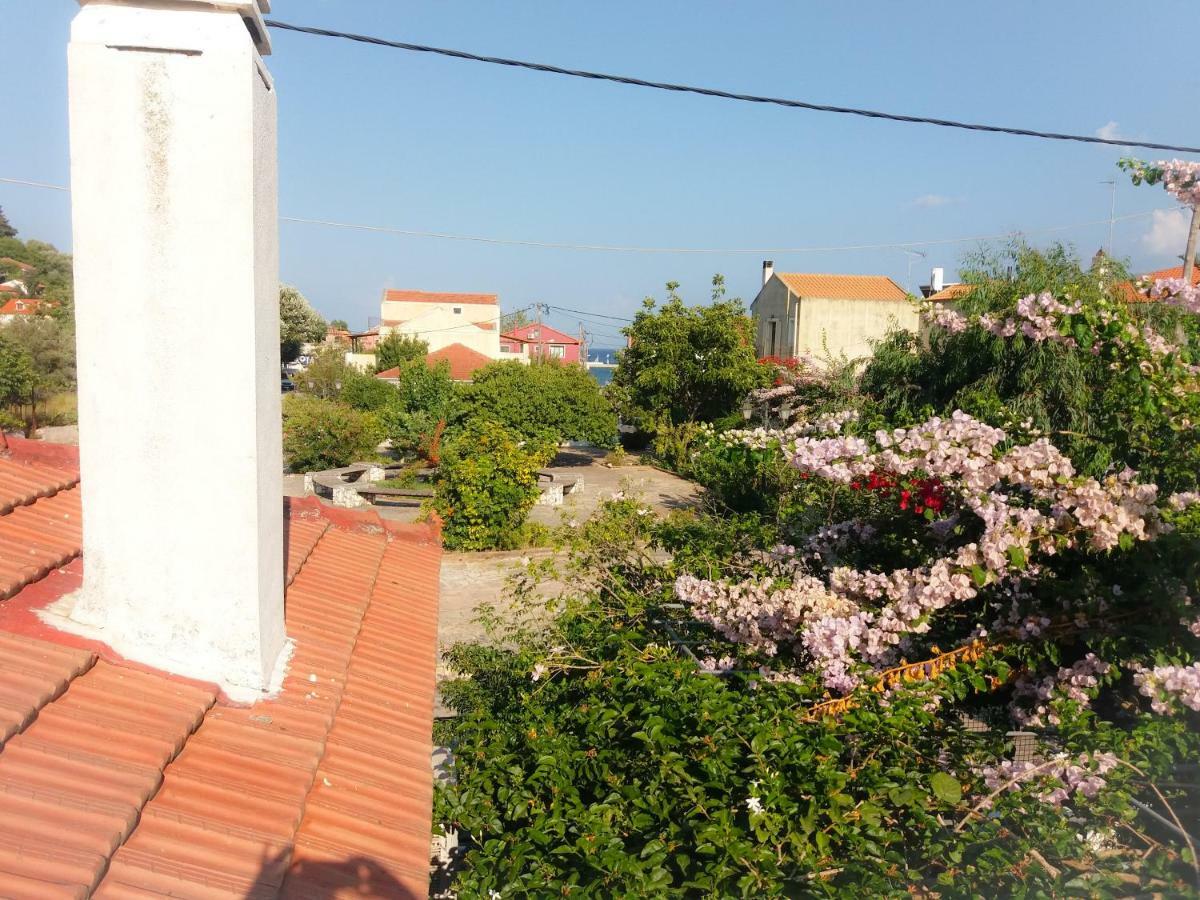 Appartamento House With Garden Near The Sea Agia Efimia Esterno foto