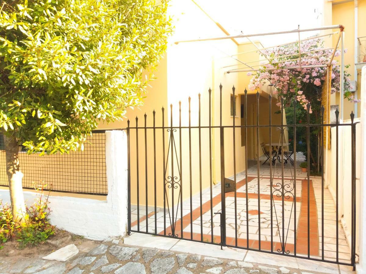 Appartamento House With Garden Near The Sea Agia Efimia Esterno foto