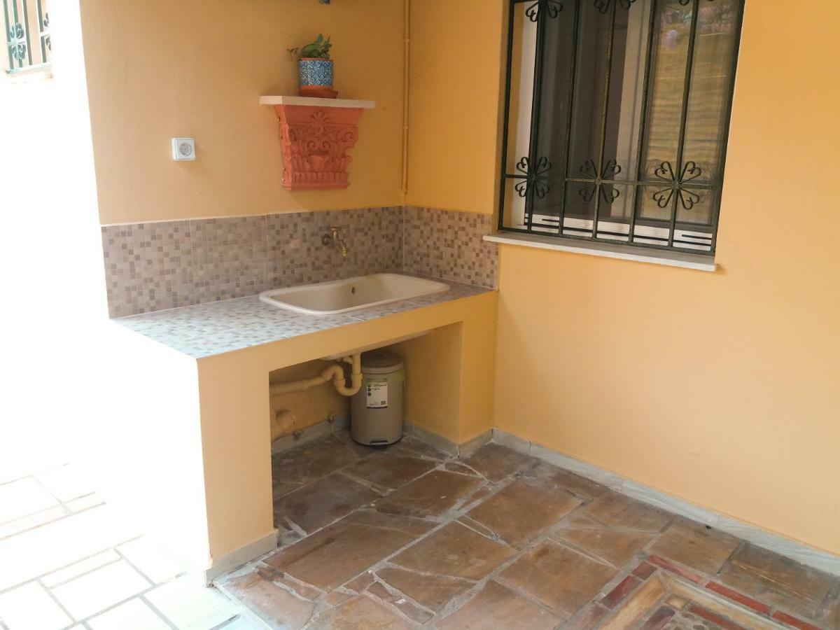 Appartamento House With Garden Near The Sea Agia Efimia Esterno foto