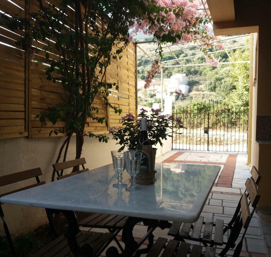 Appartamento House With Garden Near The Sea Agia Efimia Esterno foto