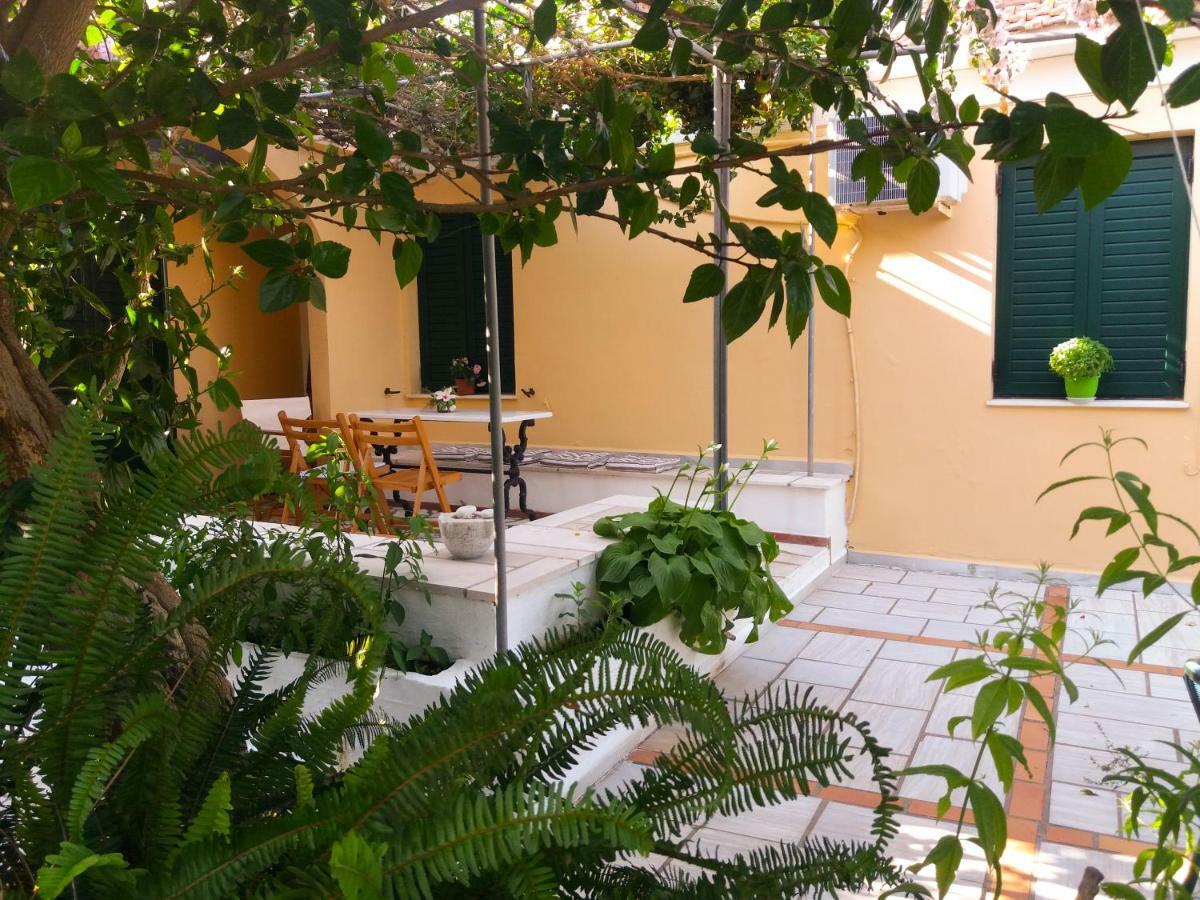 Appartamento House With Garden Near The Sea Agia Efimia Esterno foto